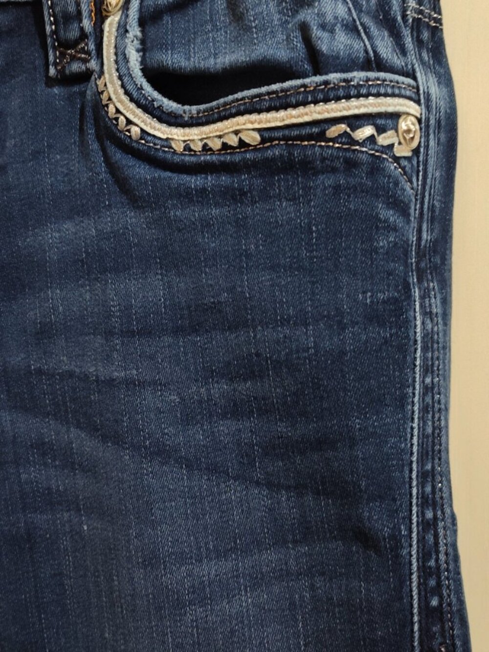 Rock Revival size 30 Fleur de Lis Flap back Pockets Designs Boot cut Jeans - Picture 5 of 14